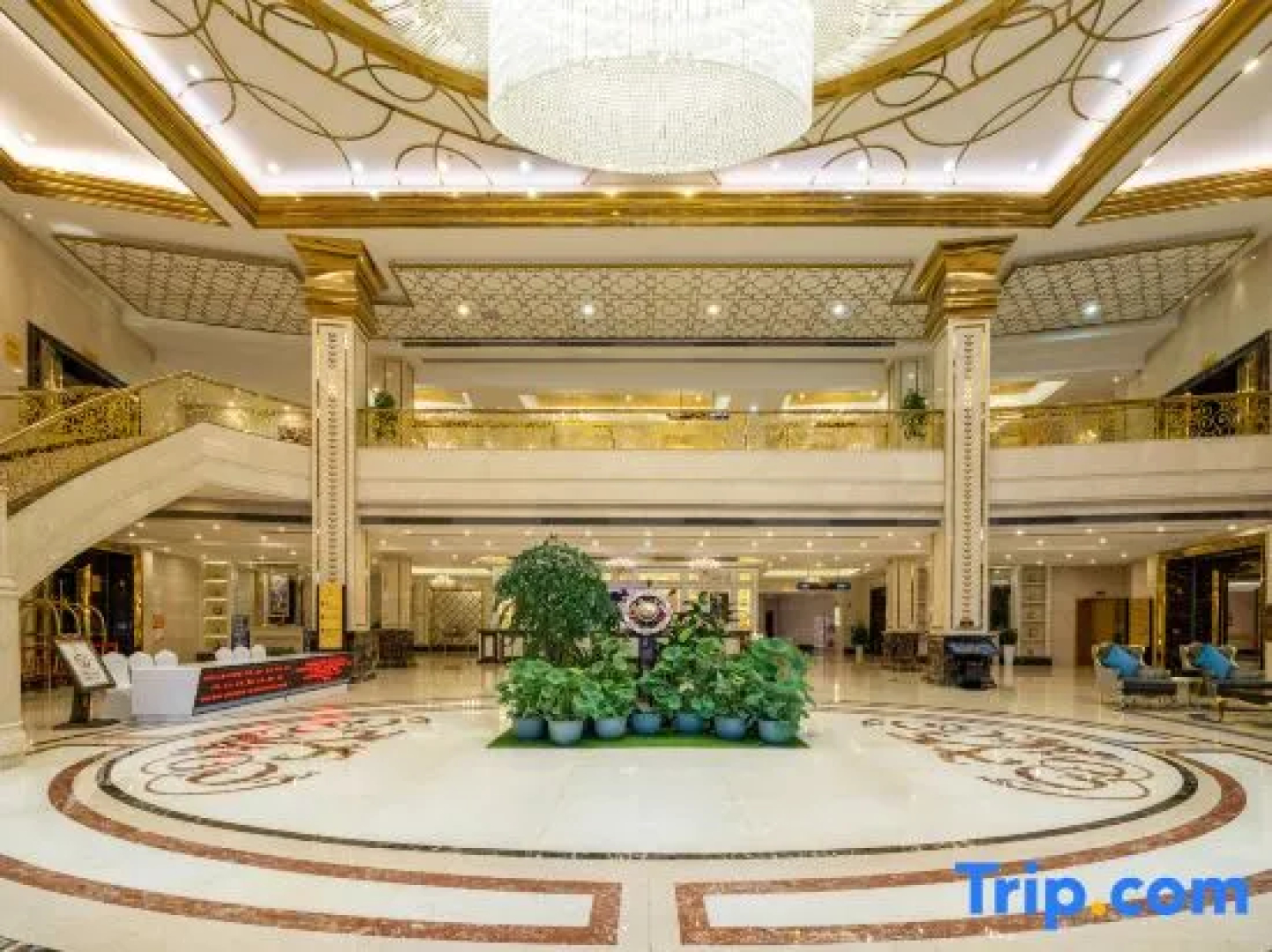 Guigang Wenhua International Hotel (City Government High-speed Railway Station)