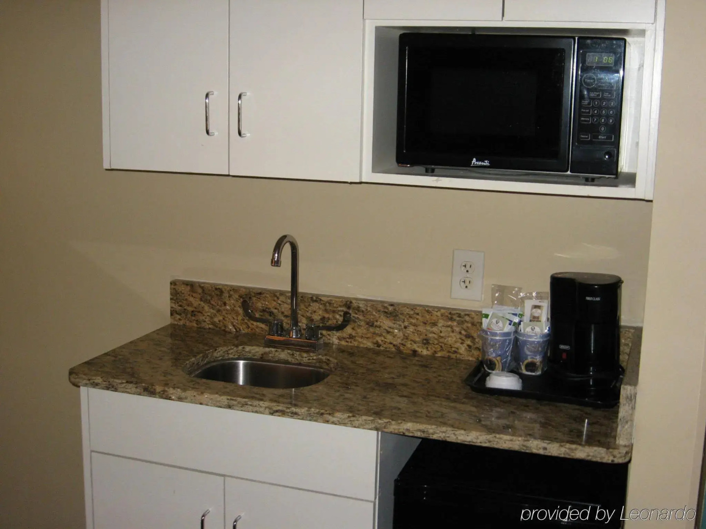 Blue Water Inn & Suites, BW Signature Collection