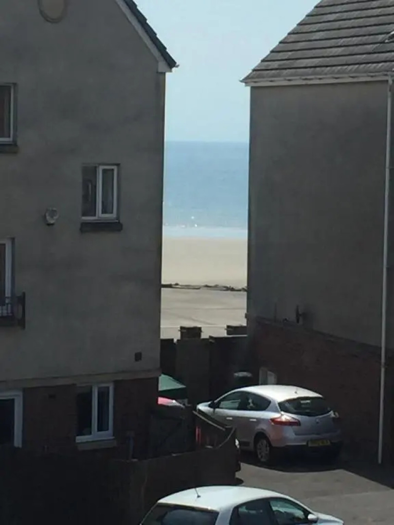 Beach Break Aberavon Holiday Home by the Sea