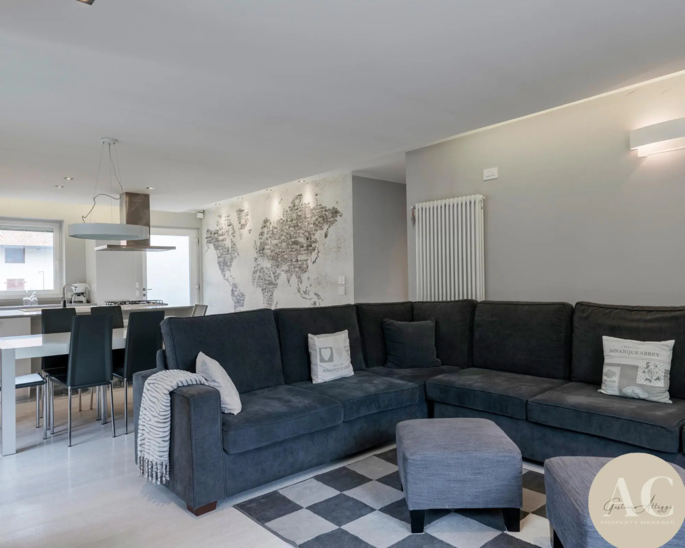 Snowhite in Incudine