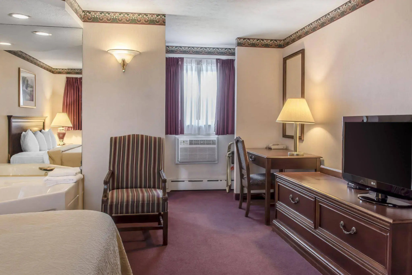 Quality Inn Breeze Manor