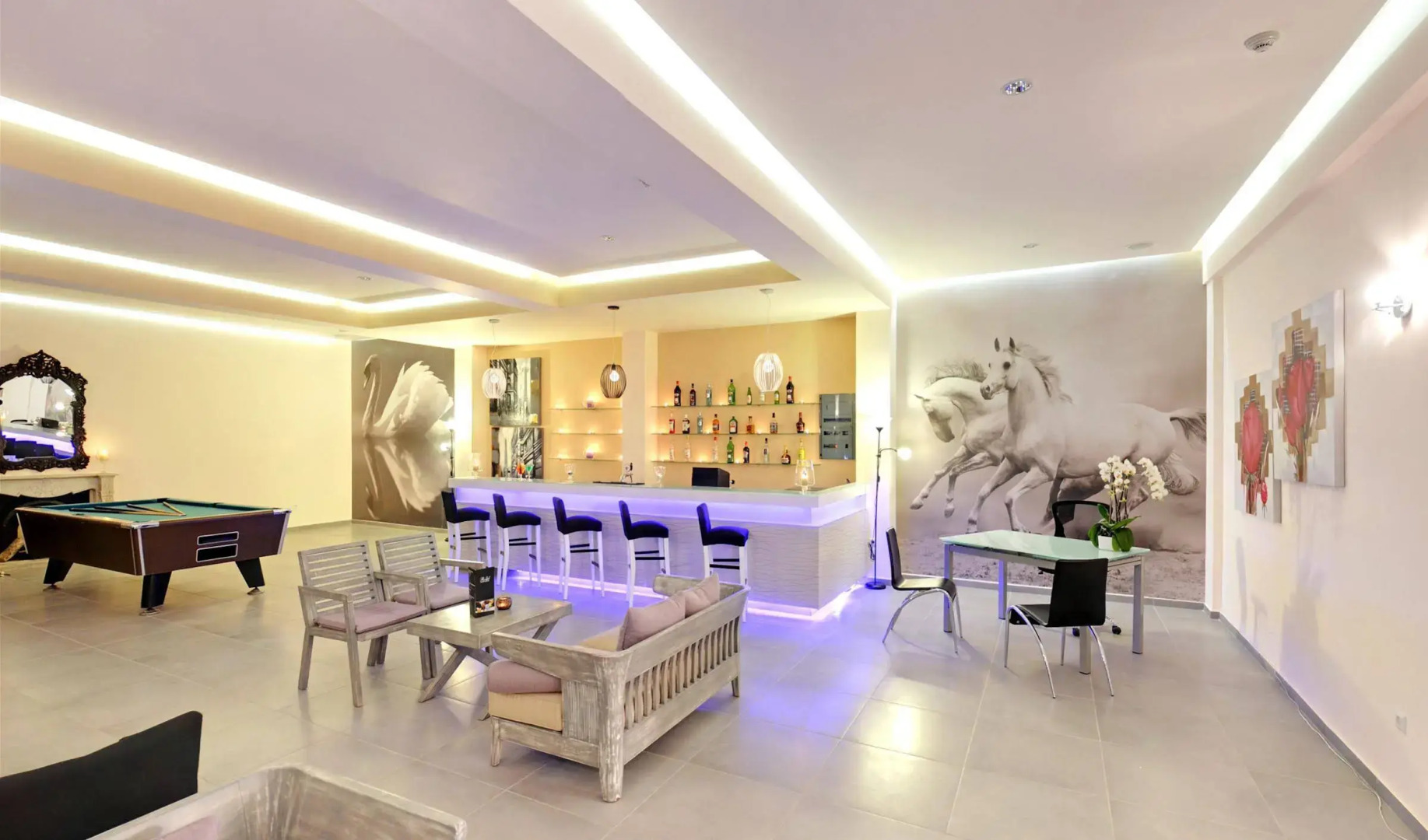 The Royal Grand Hotel