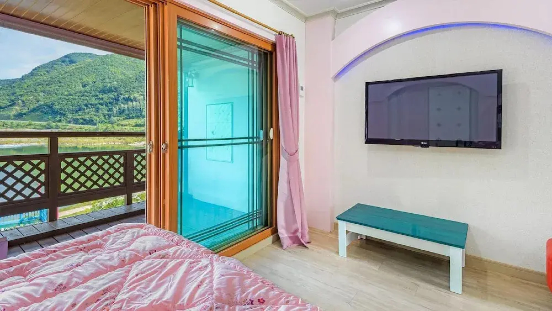 Yeongwol Gangeulpumeunsoo Pension