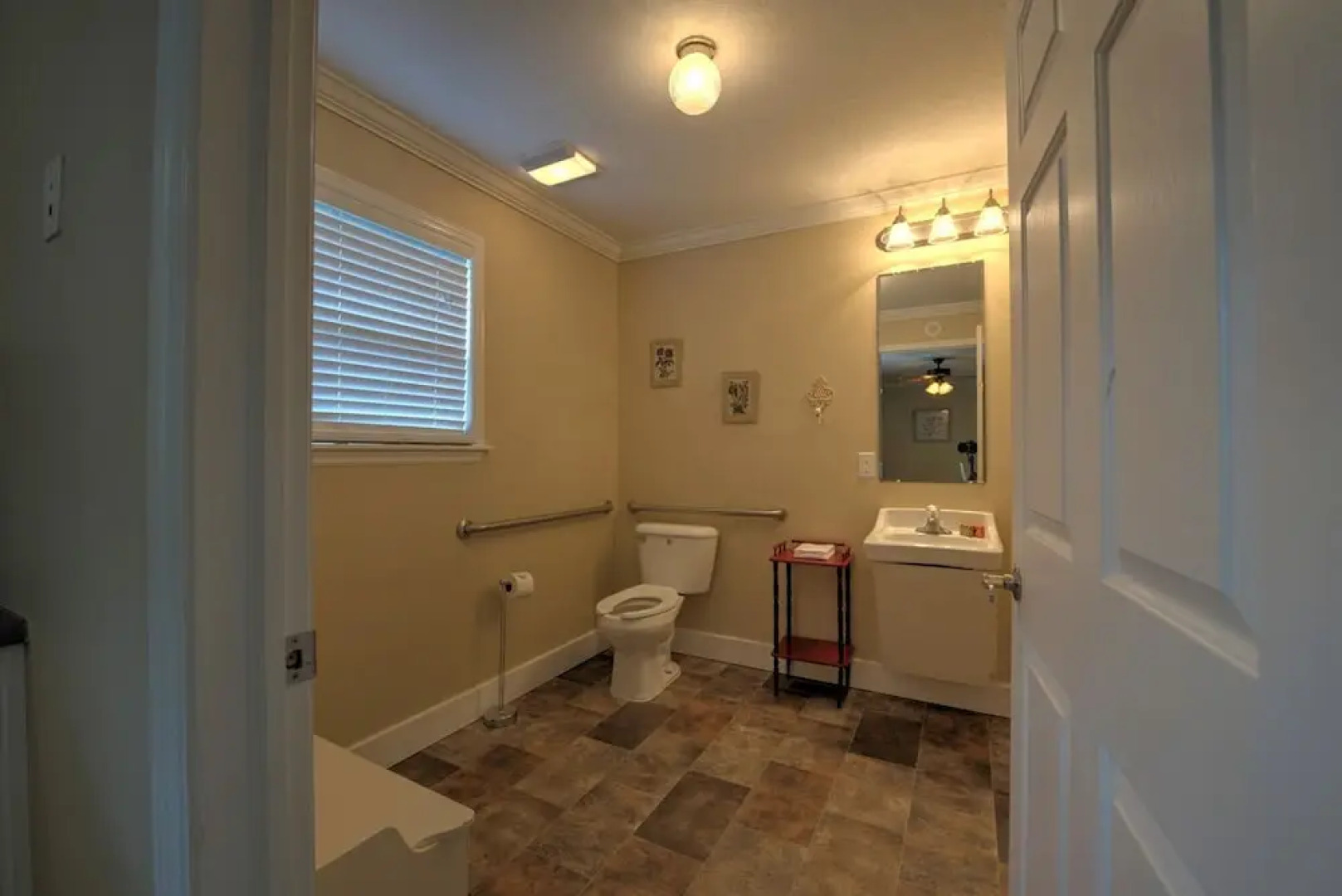 Grace Cottage 2 Bedrooms 1 Bathroom Home