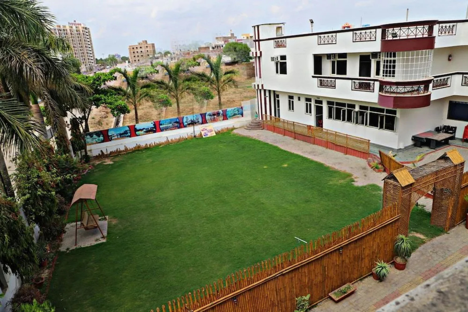 Exotika Express Resort