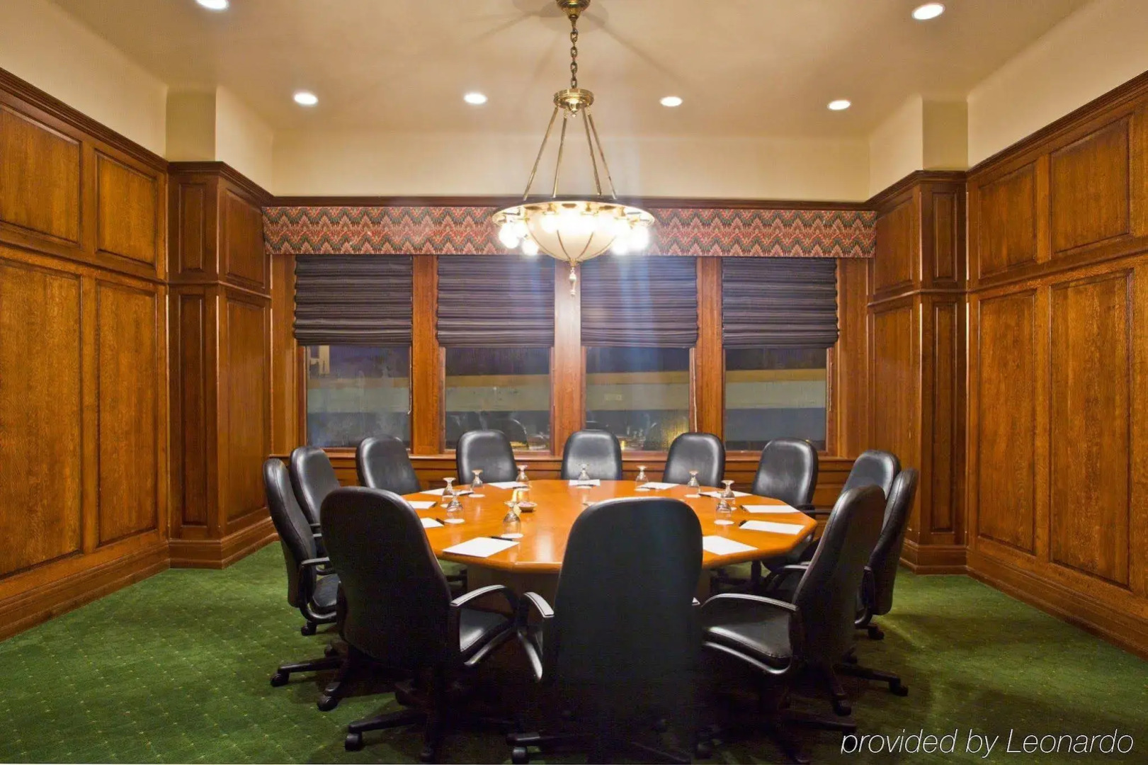 Crowne Plaza Hotel Pensacola Grand