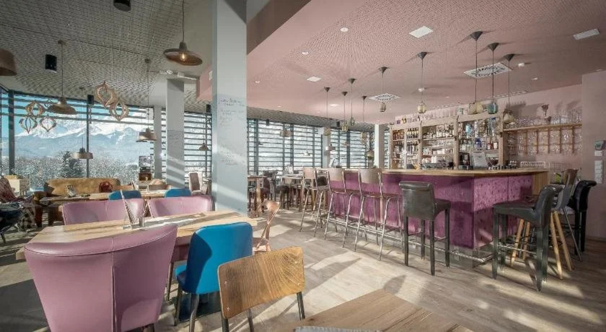 Cubo Sport & Art Hotel