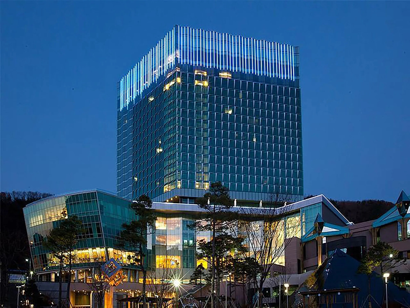High1 Grand Hotel Convention Tower