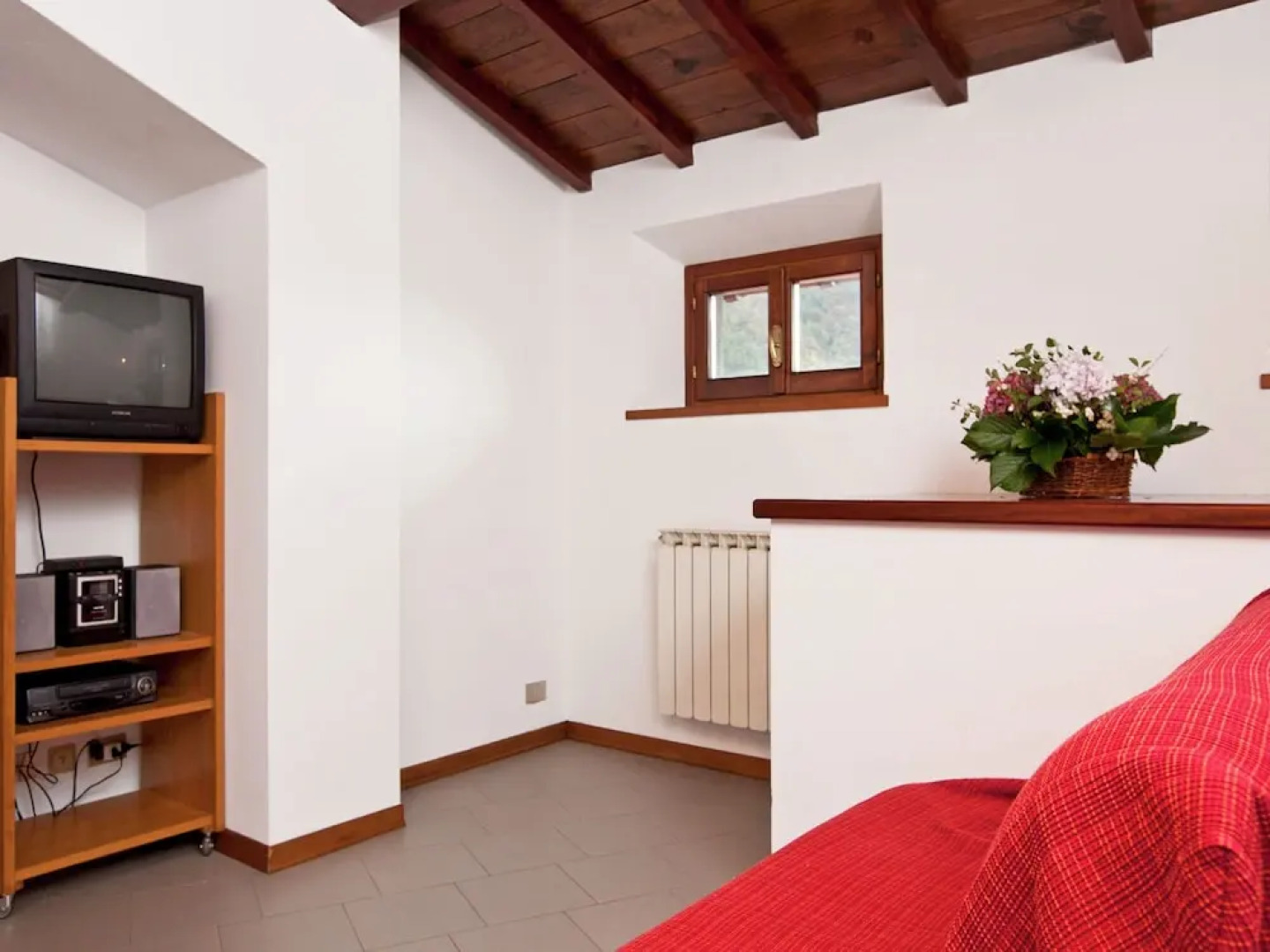 Relaxing Holiday Home With Swimming Pool,garden, Terrace,bbq