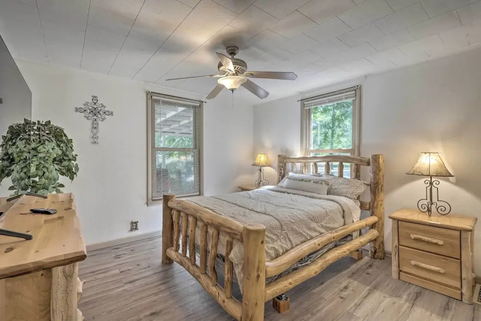 Cozy Home w/ Patio in the Heart of Cañon City!