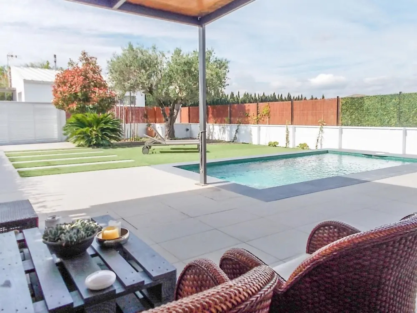 Fantastic Holiday Home in St Pere Pescador Spain With Pool