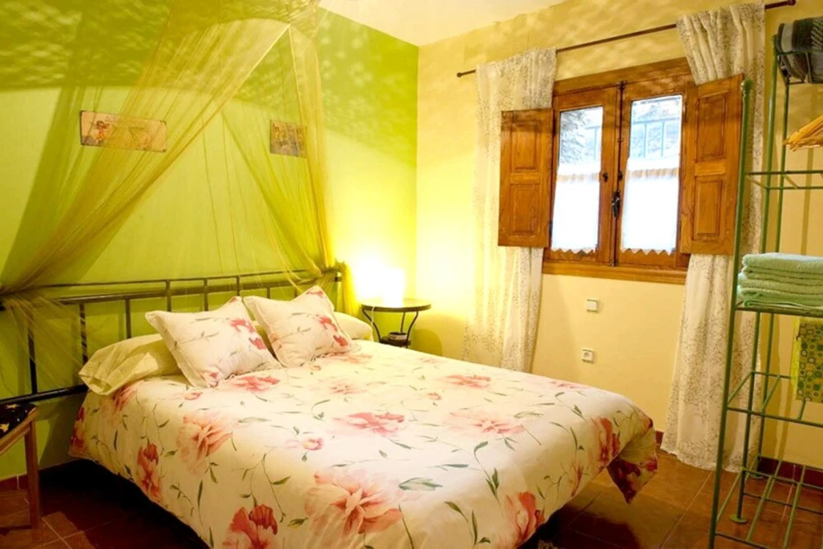 House With 4 Bedrooms in Robledillo de Gata, With Wonderful Mountain View, Terrace and Wifi