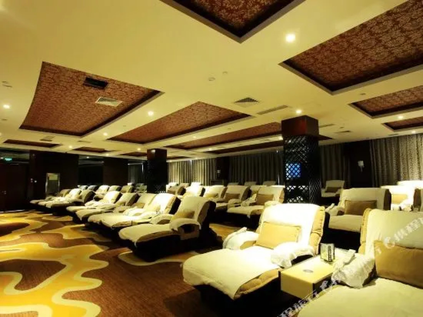 zhangjiakou Century Hotel