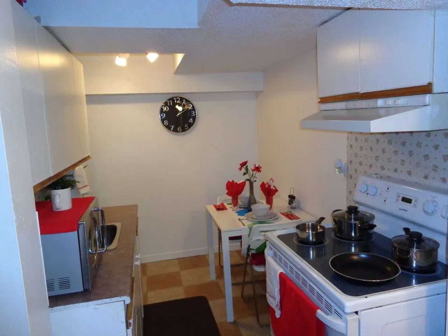 Adib Apartments - 150 Young St, Unit 4 (Basement)