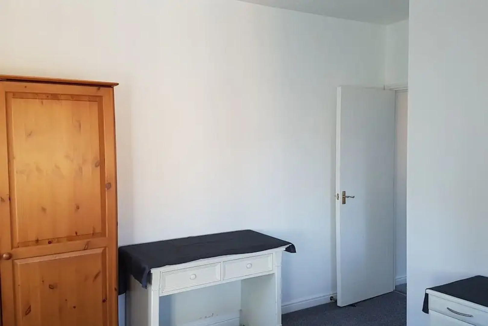 Comfortable 2 Bedroom Apt