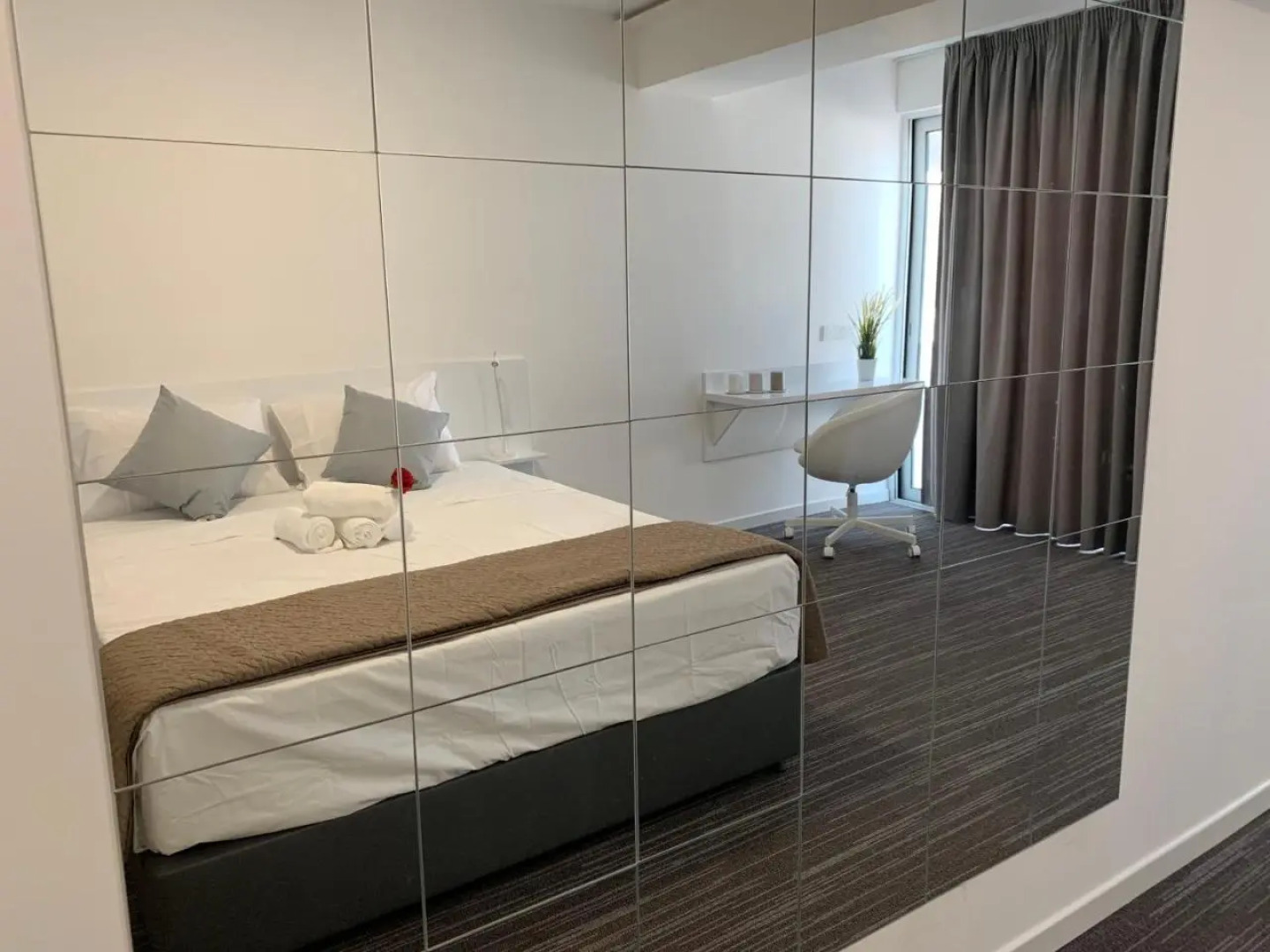 Nicosia 5 Stars Suites