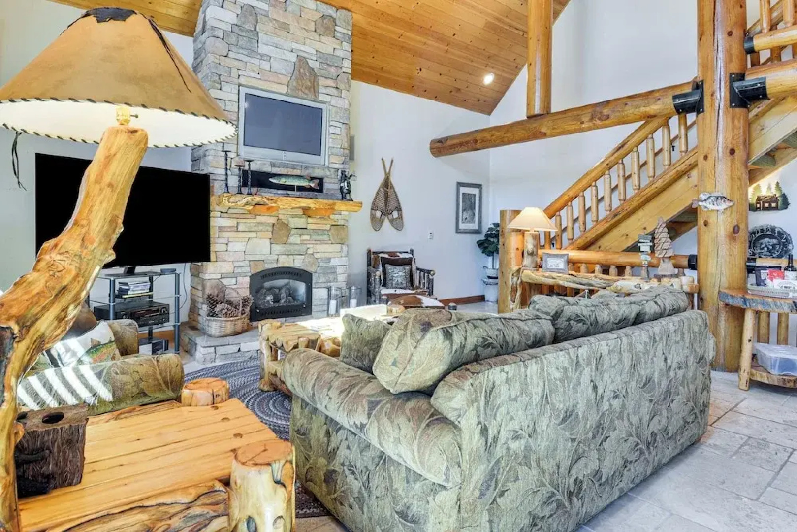 2 Cabins: Group & Family Getaway in Arnold!