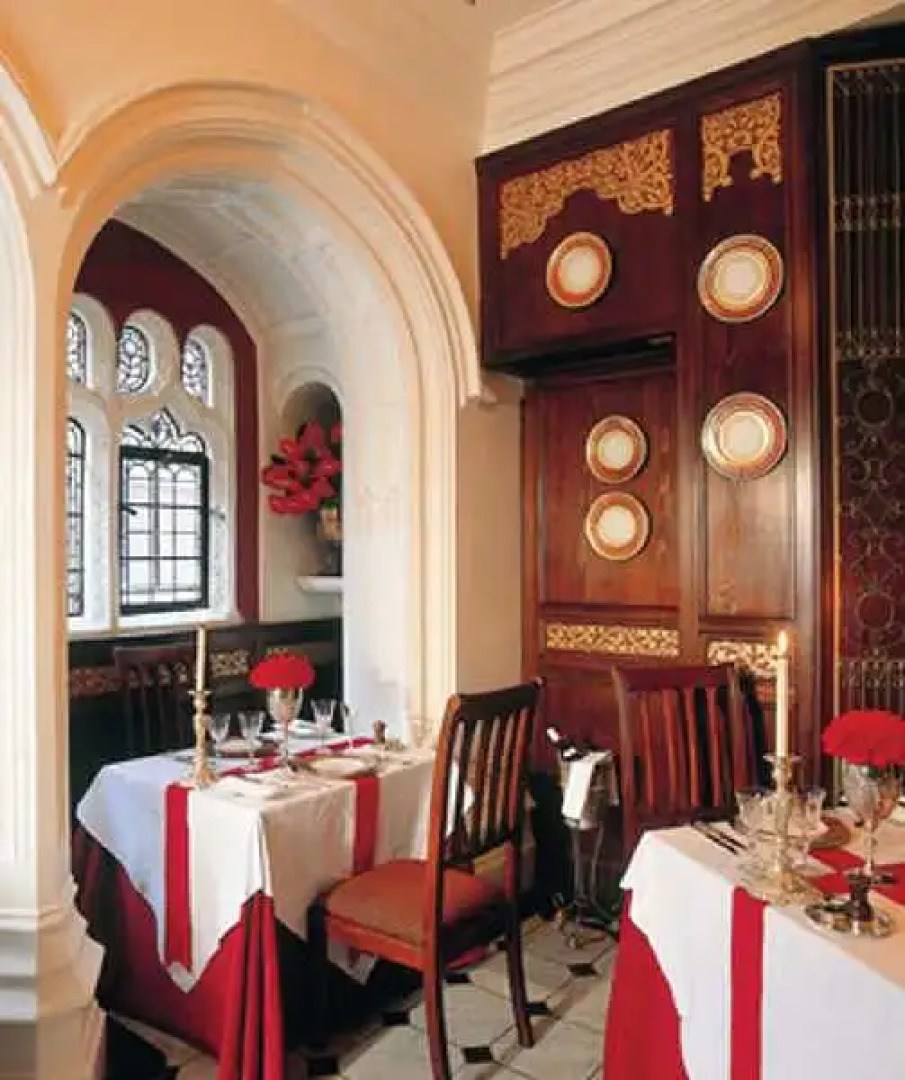 The Milestone Hotel  Apartments