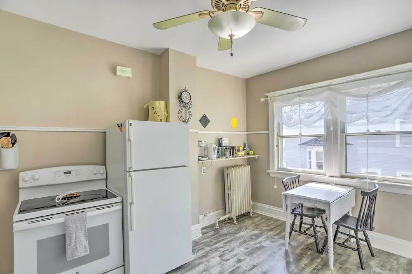 Historic Regal Retreat ~ 2 Mi to Dtwn Toledo!