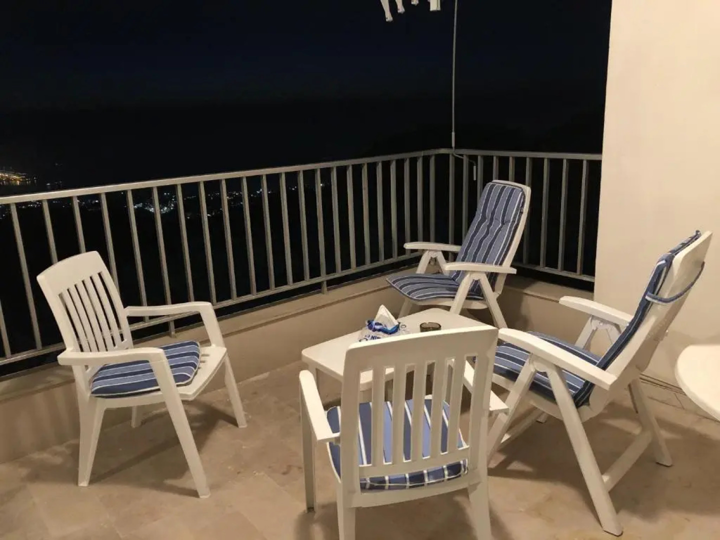 Splendid Valley & Sea View