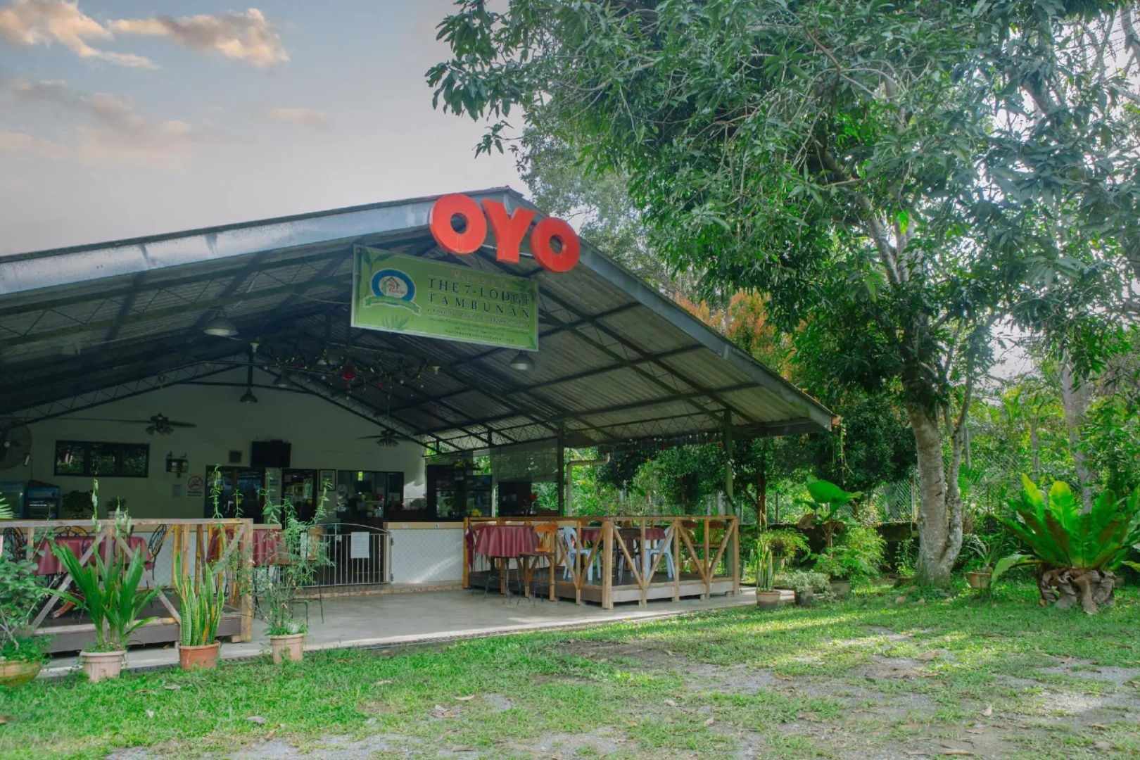 The 7 Lodge Tambunan