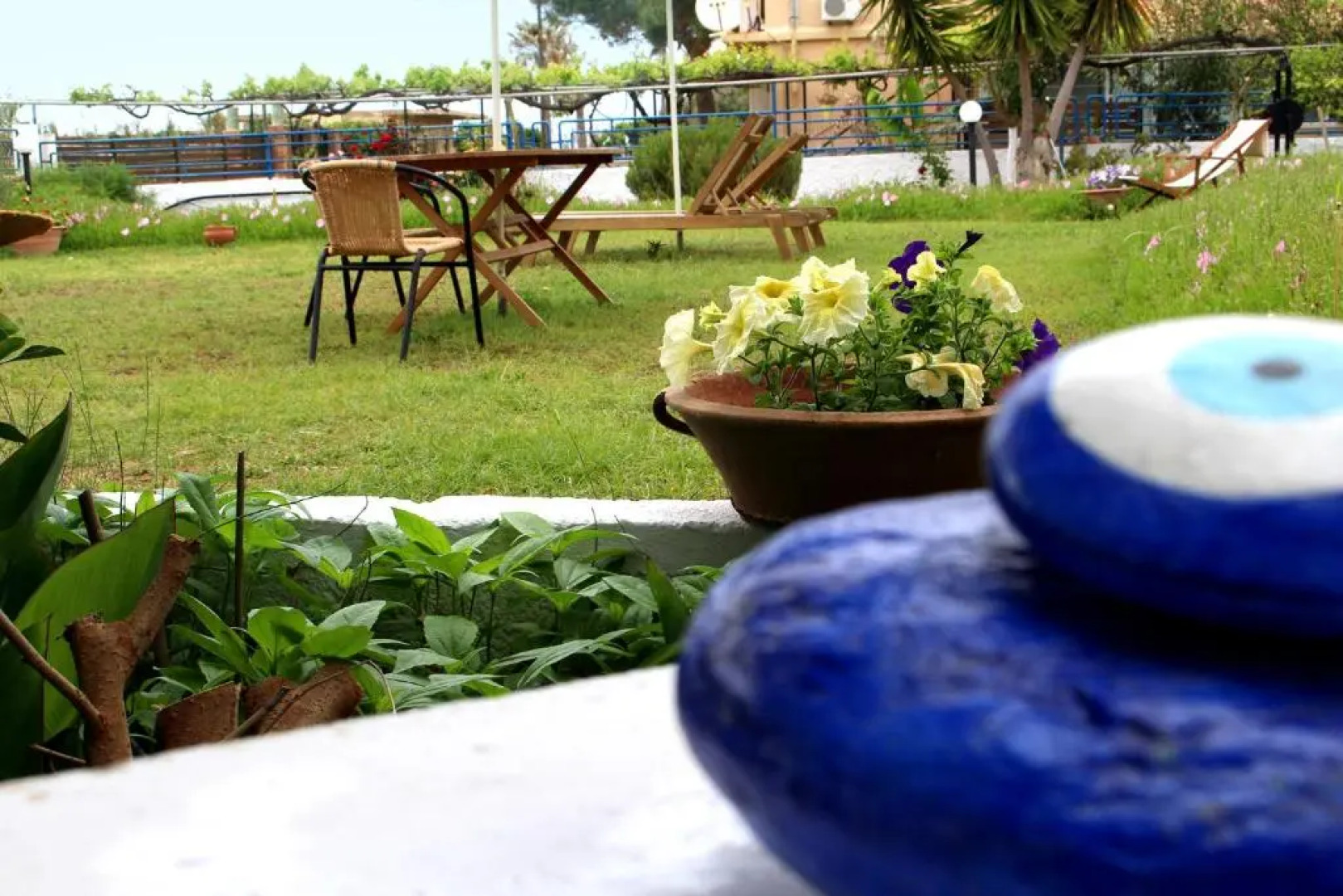 Anemomilos Studios & Apartments