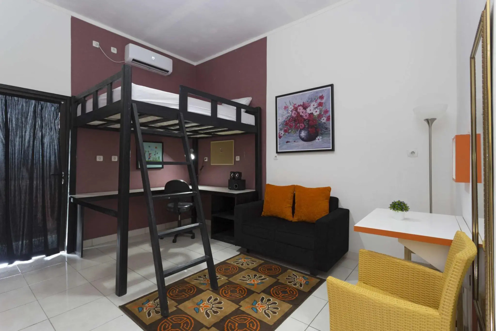 RedDoorz near University of Indonesia