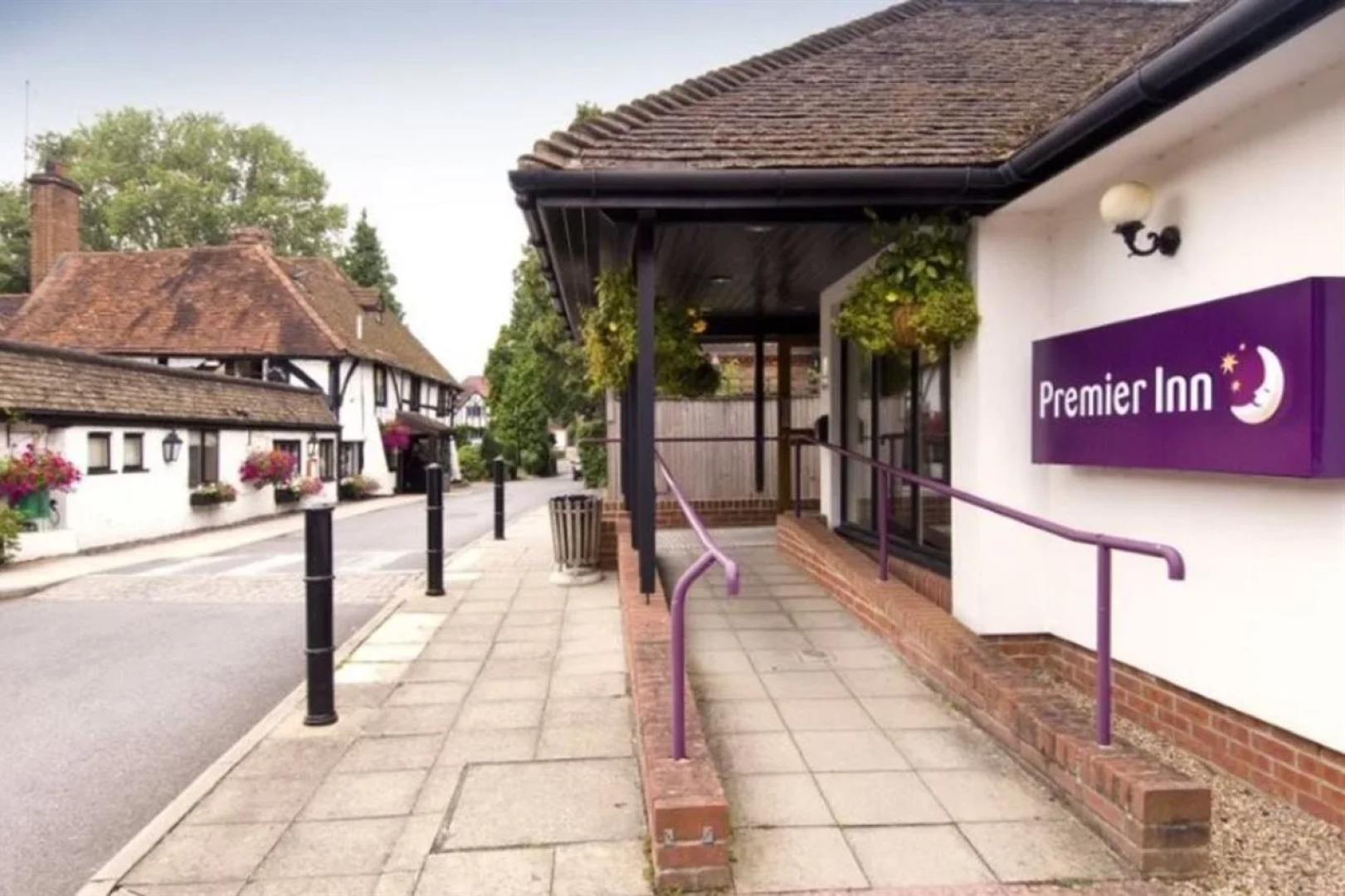 Premier Inn Redhill Reigate