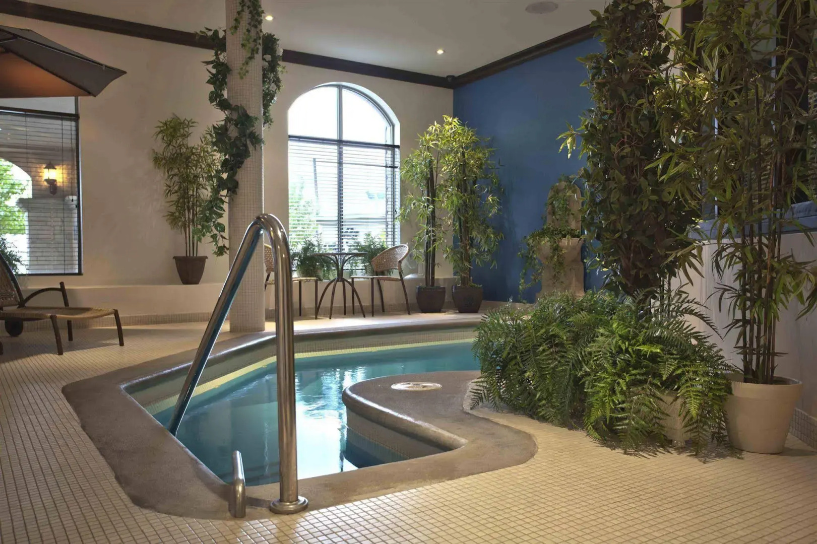 Le St-Martin Hotel & Suites Laval