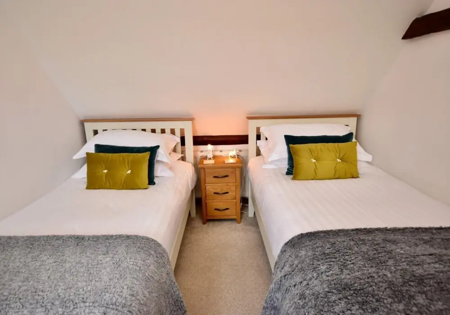 Tithe is a Stunning Barn Conversion Close to Ryde Sleeps 6