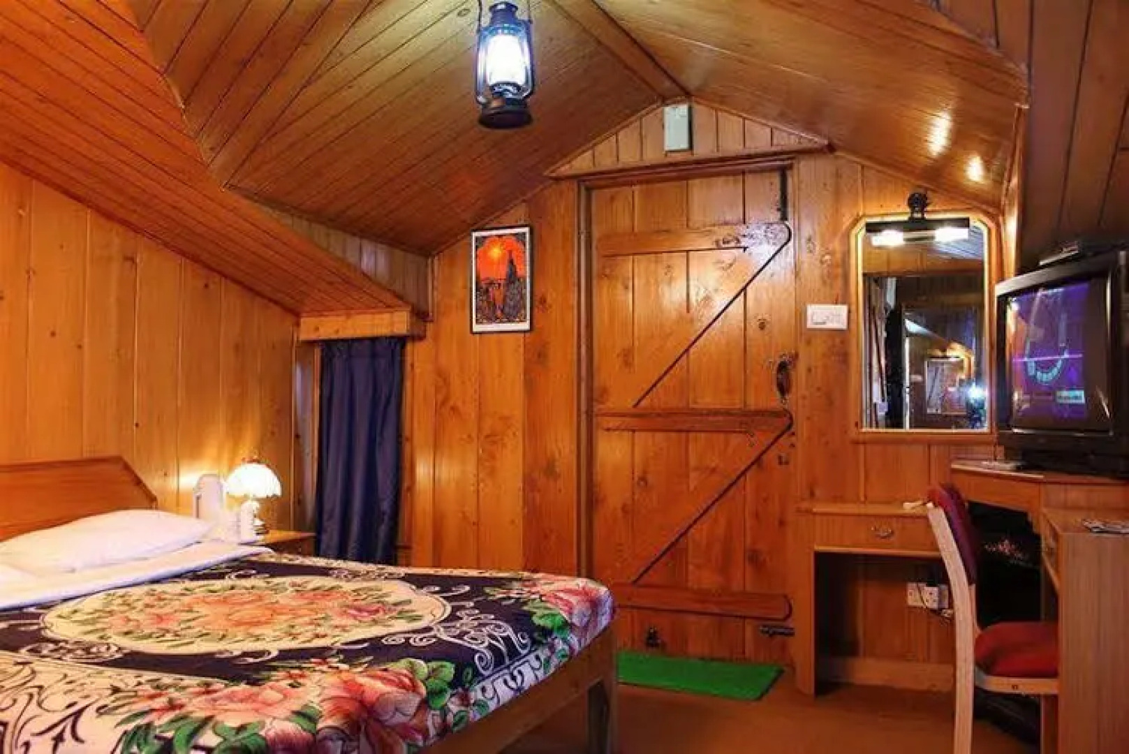 2 BR Rustic hut in Fagu, Shimla, by GuestHouser (912C)