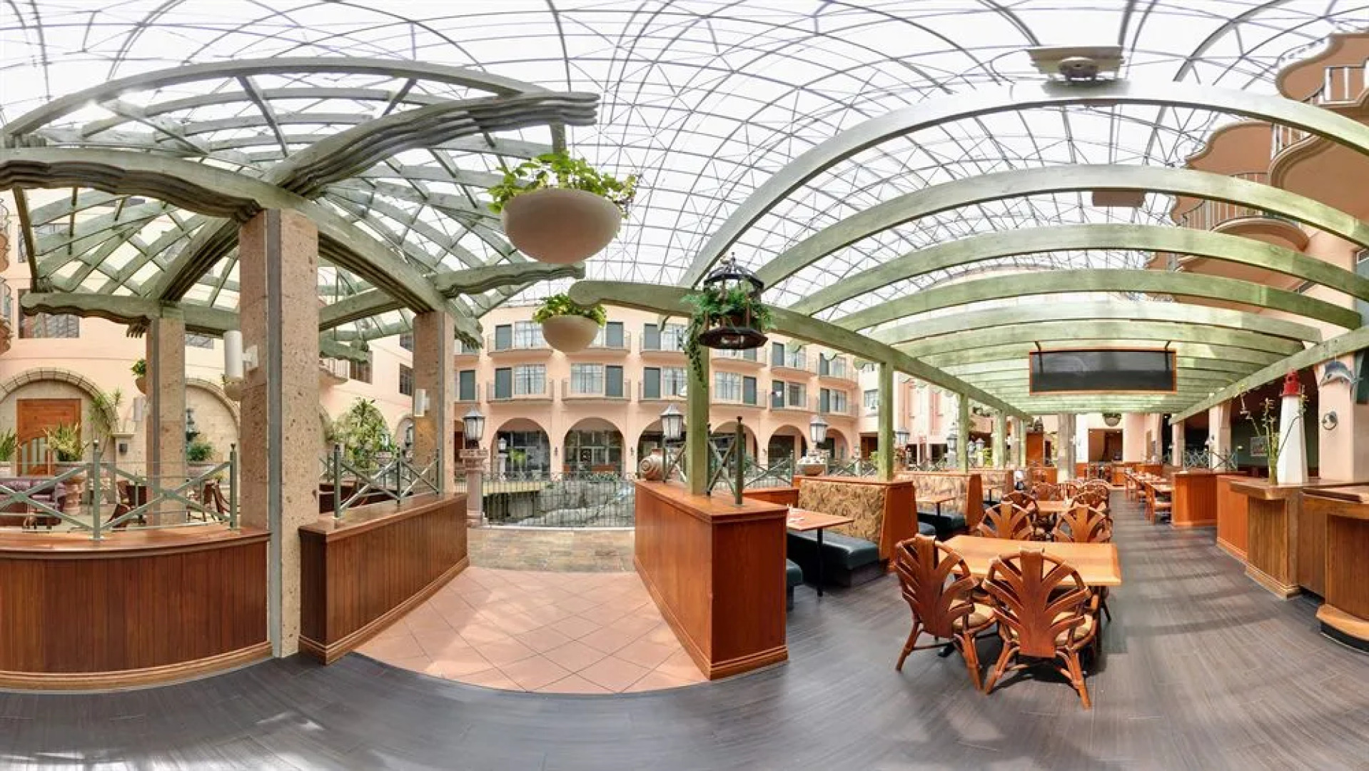 Pacific Inn Resort & Conference Center