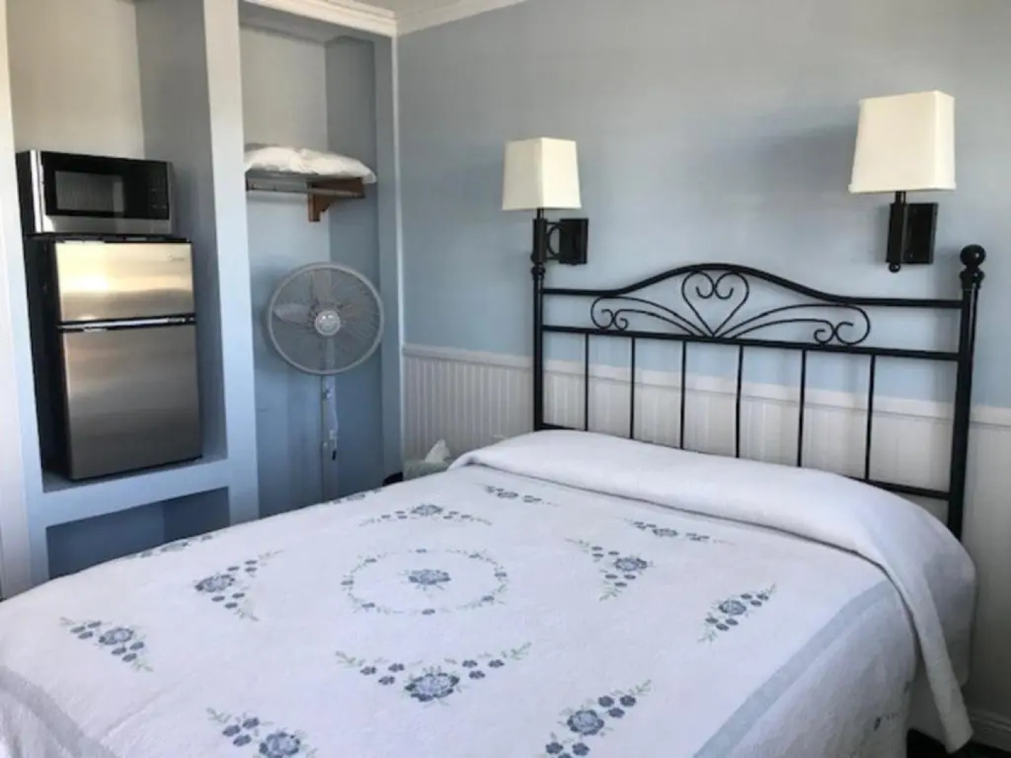 Sugarloaf Mountain Motel