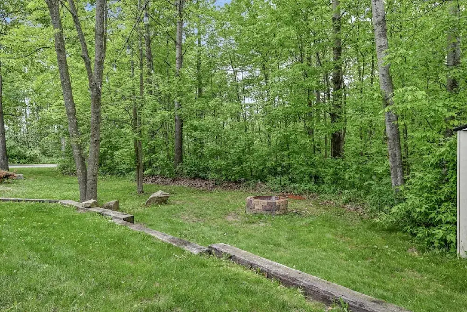 Woodland Escape - Upper Suite