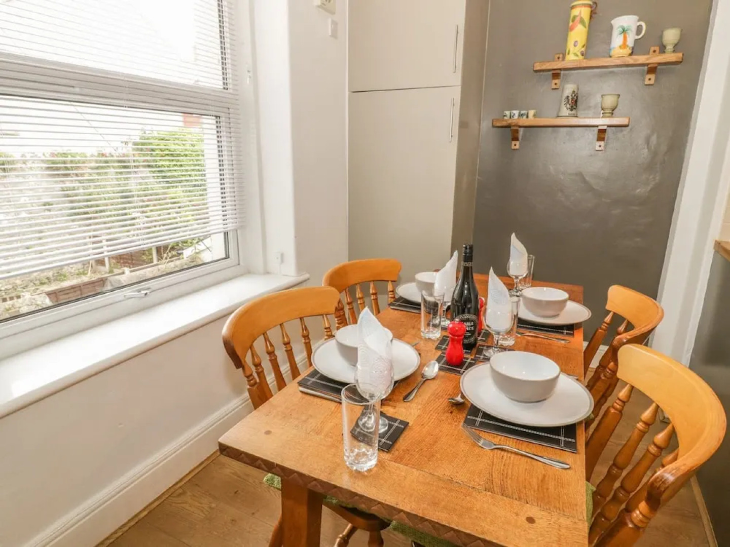 Flat 2 - 9 Rhiw Bank Terrace