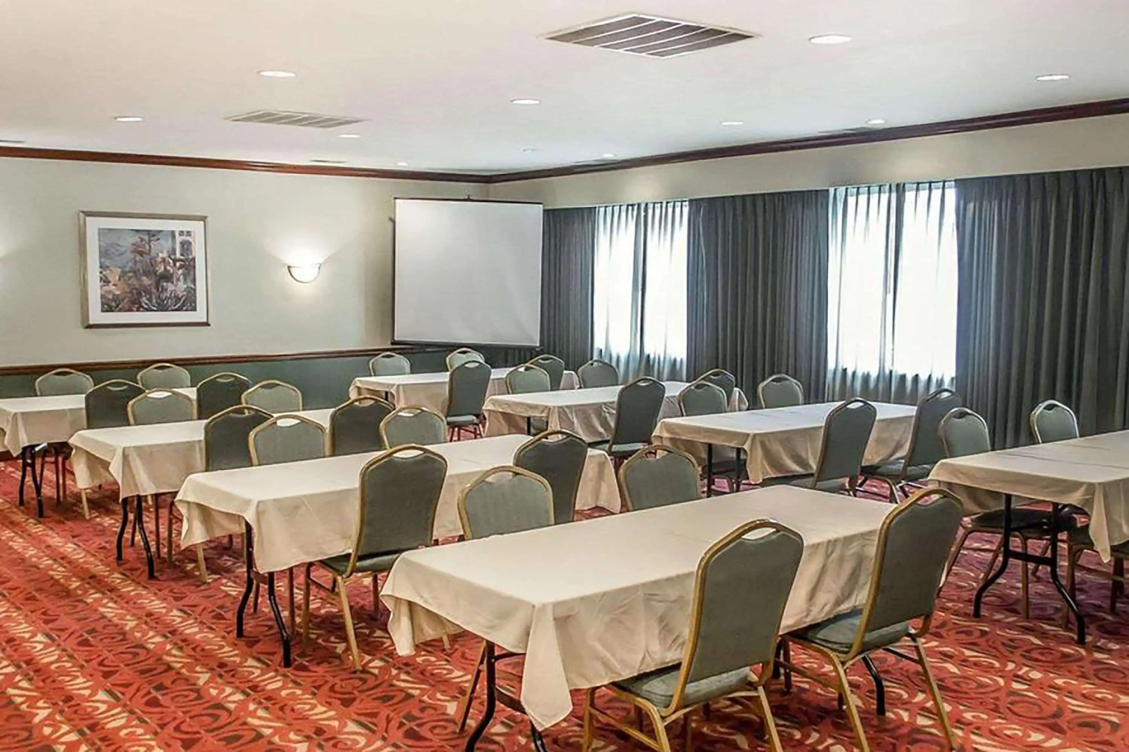 Days Inn by Wyndham Austintown