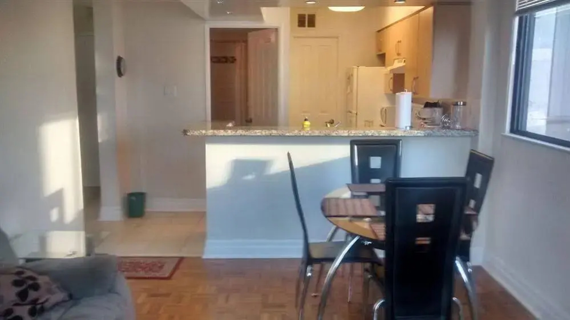 Apartments for Rent - Bay Street