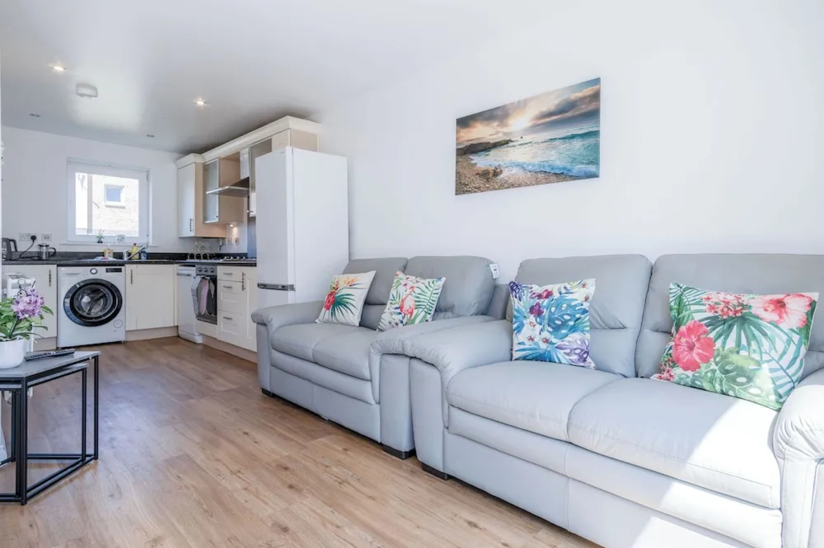 Swn Y Mor - 4 Bedroom - Llanelli