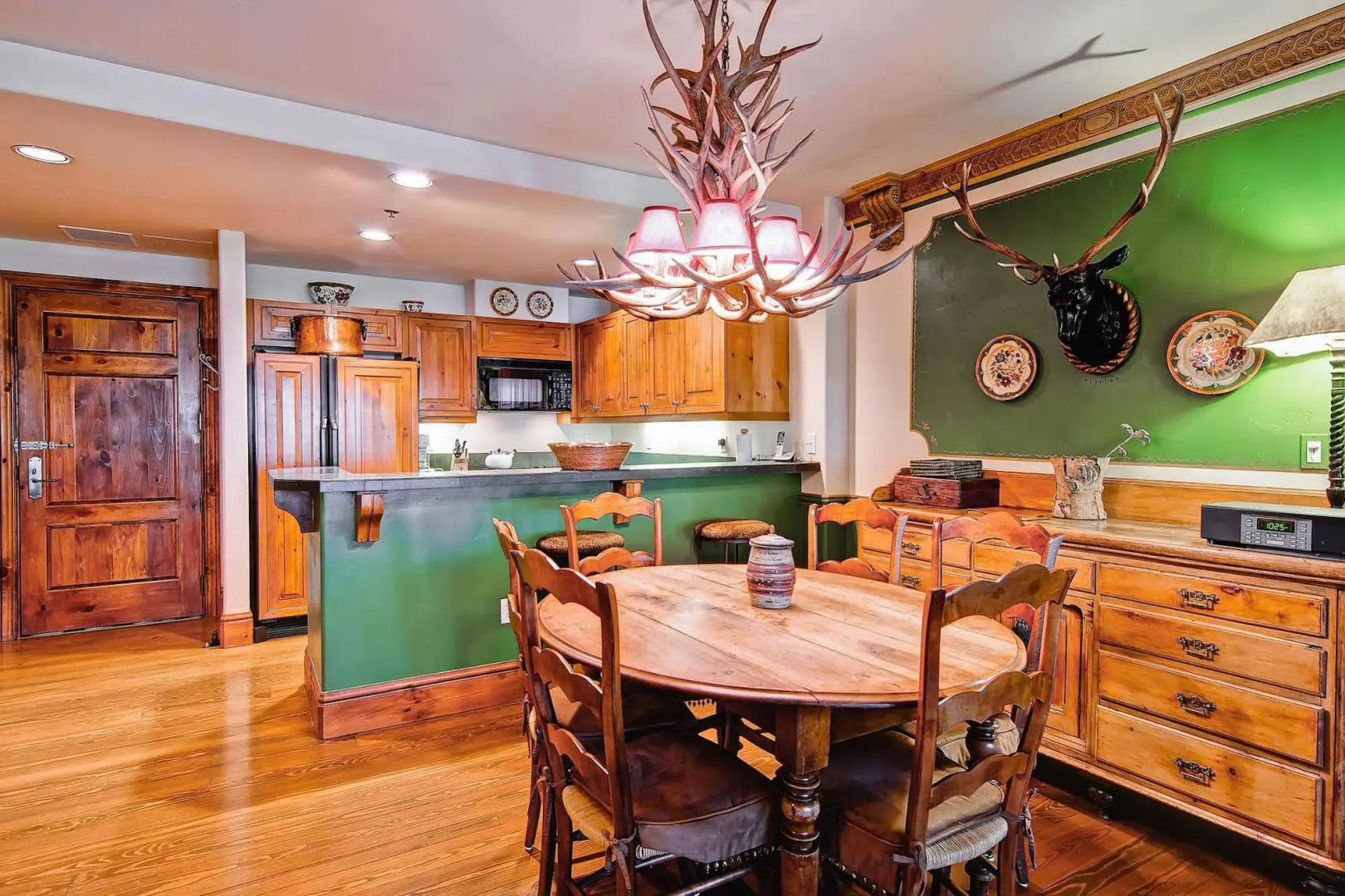 Market Square by East West Hospitality