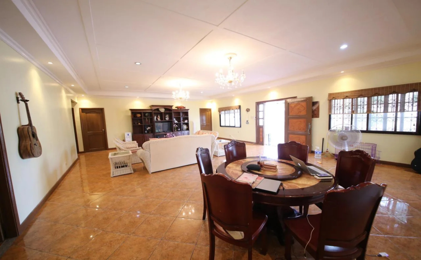 Dee Guesthouse - White Sands