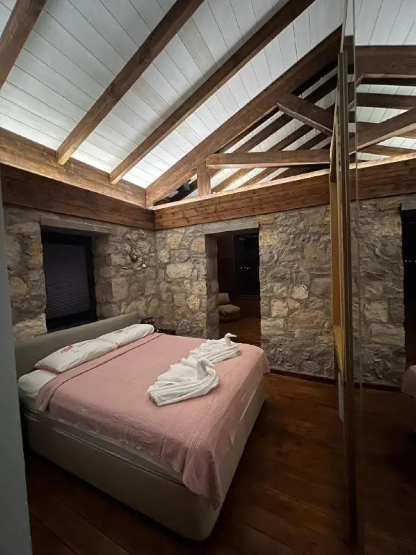 Casa AYAZ - Unique Design Villa in Vineyards and Olive Groves