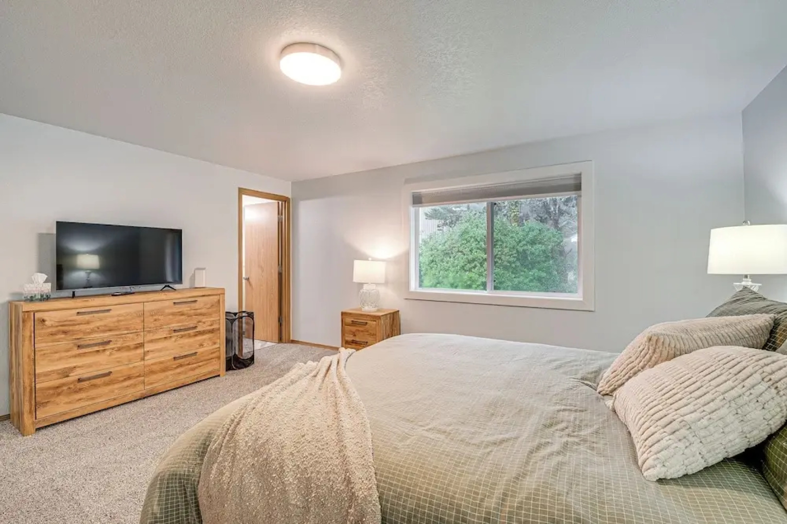 'the Crab Shack' Westport Home Half-mi to Beach!