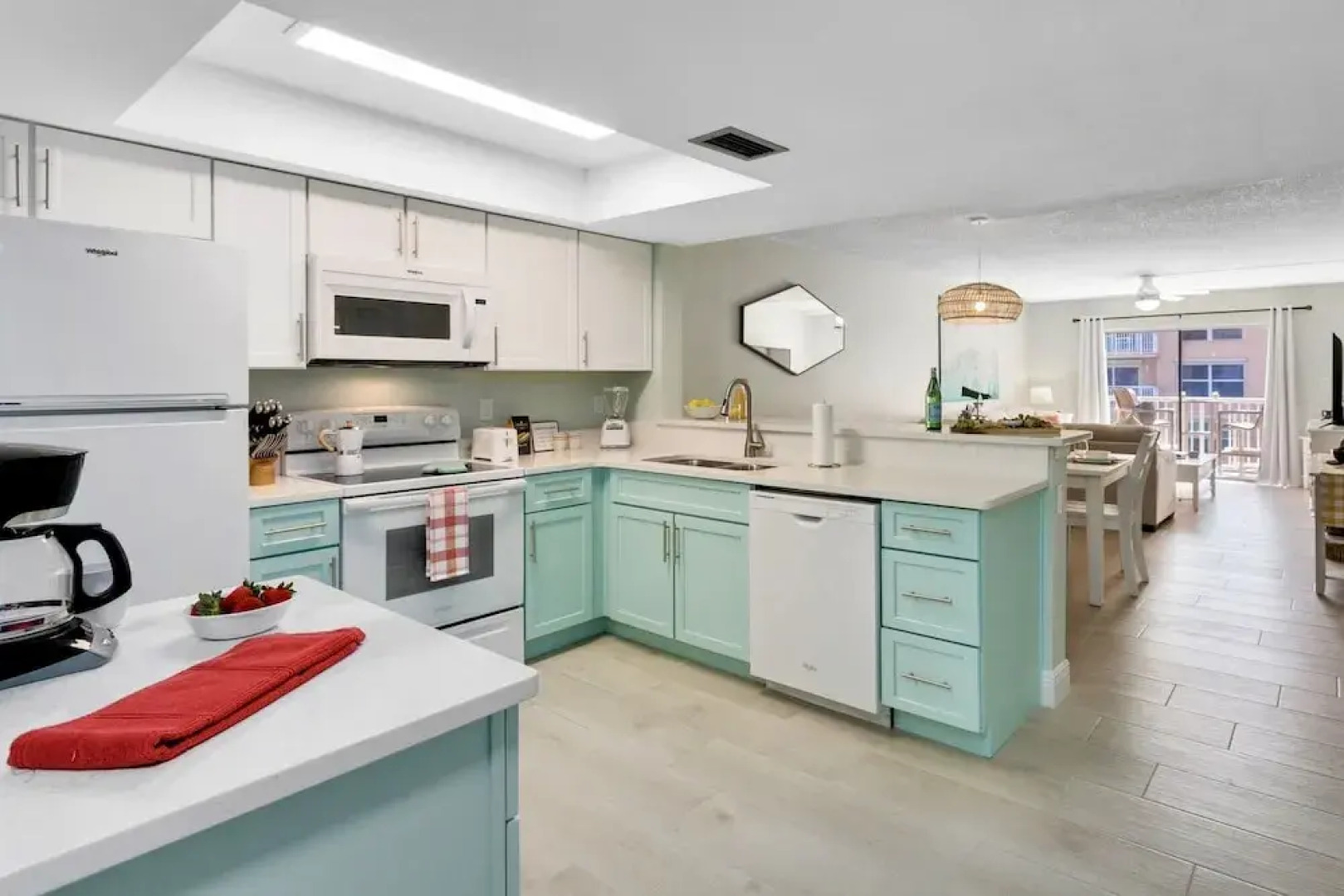 Spanish Main by Happy Palm Stays