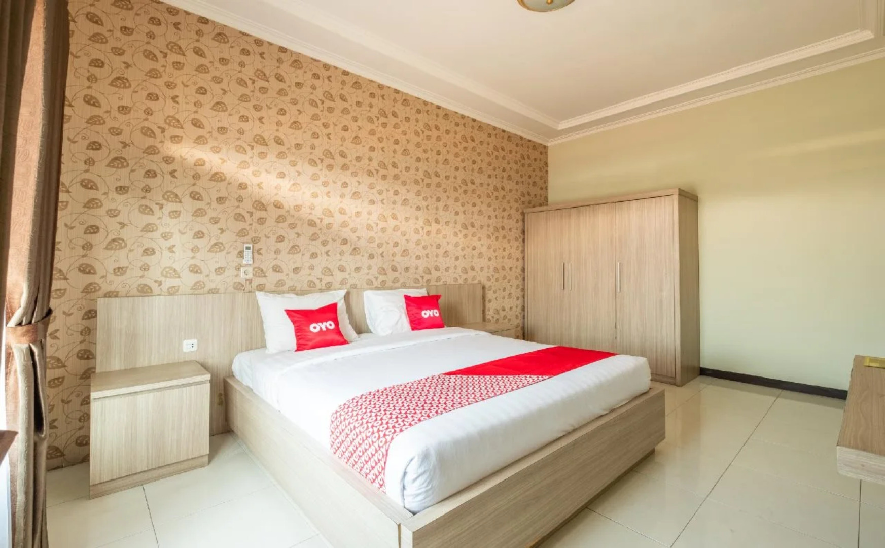 Aleyra Hotel and Villa Garut