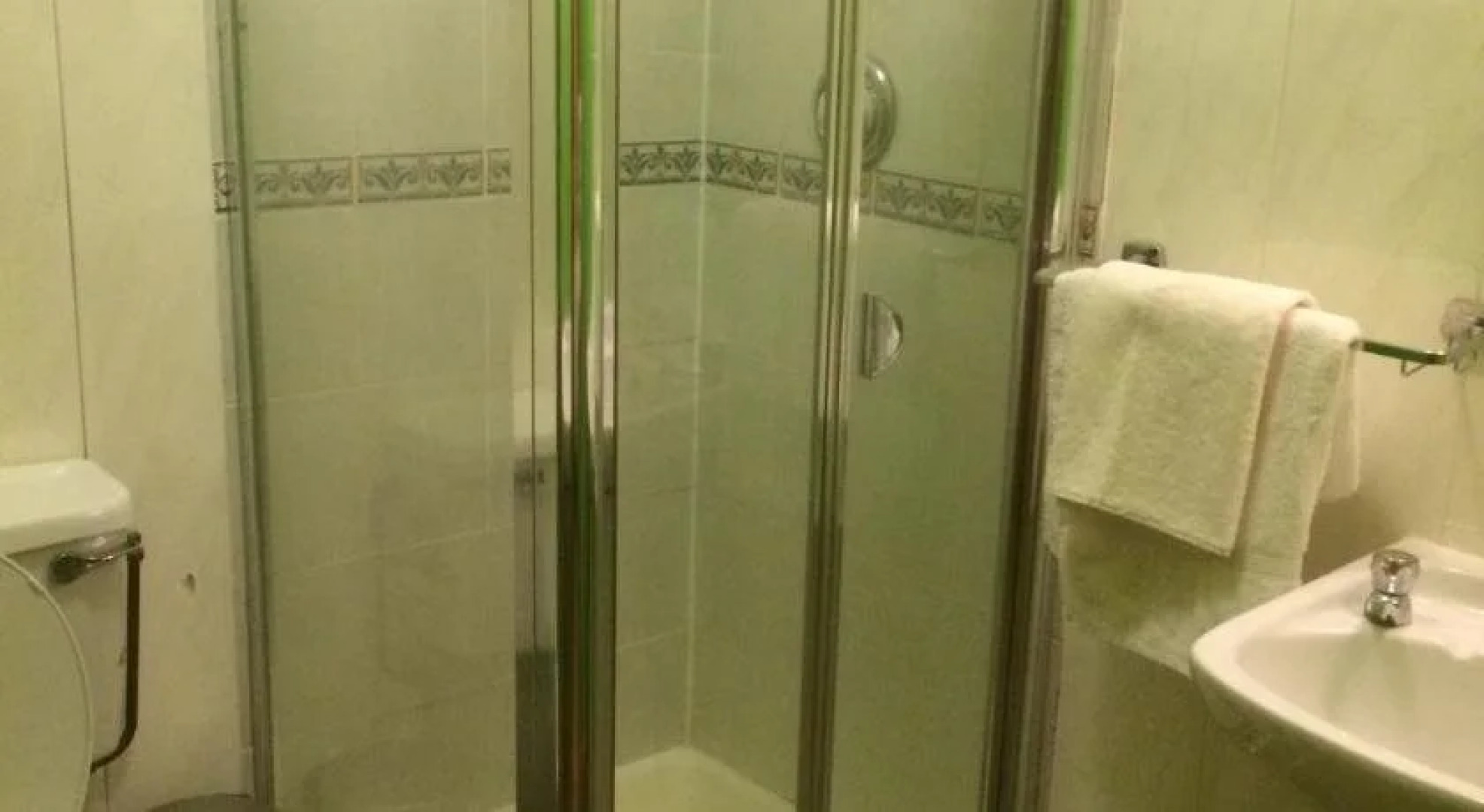 Harbour House Hostel