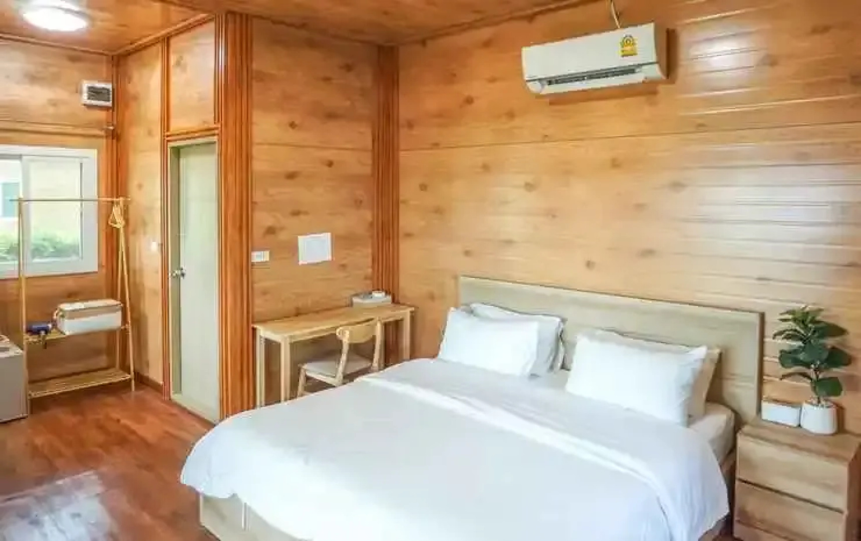 Beung Sampathuan Fishing & Resort