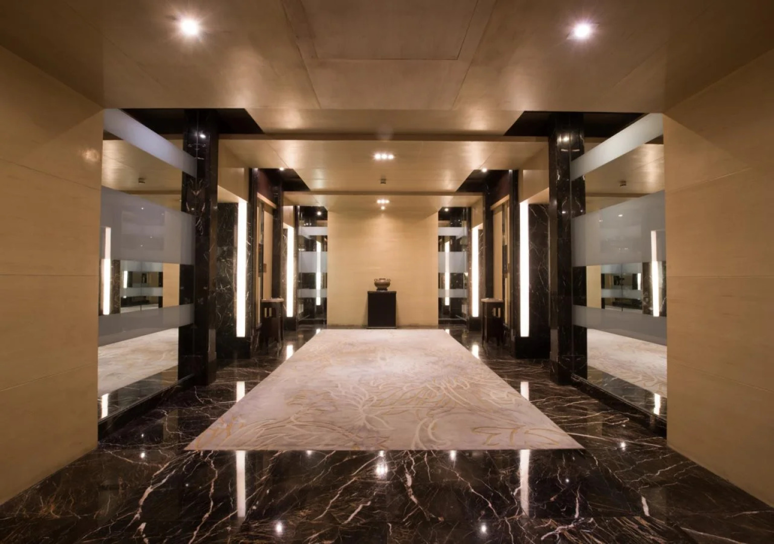 Regal Shanghai East Asia Hotel