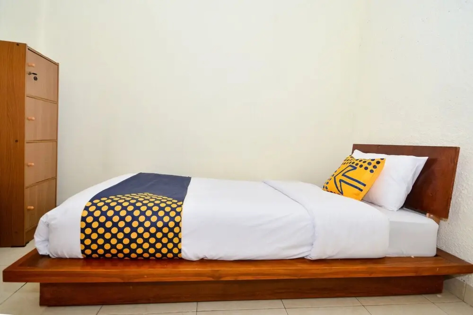 SPOT ON 2797 The Flash Residence