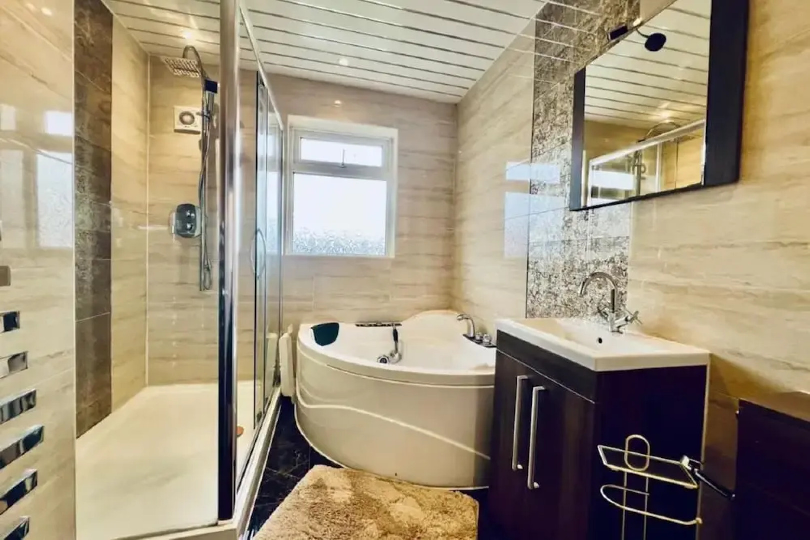 13 Guests - Free Parking - Manchester House