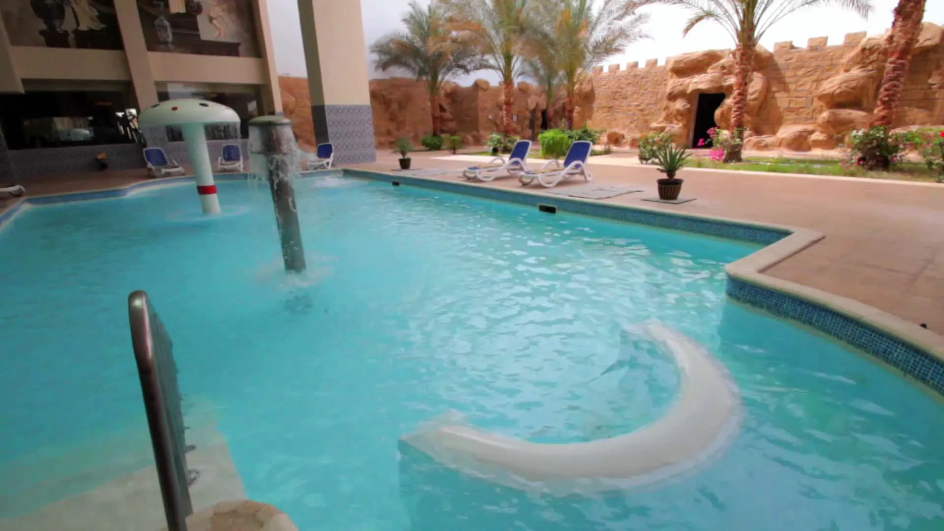 Titanic Palace - Families and Couples only